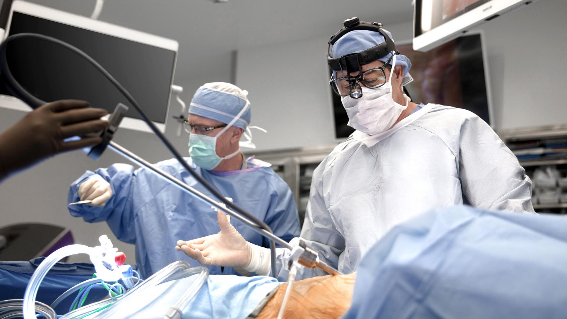 Dr. Robert J. Cerfolio, and Team Performing Robotic Thoracic Procedure in Operating Room
