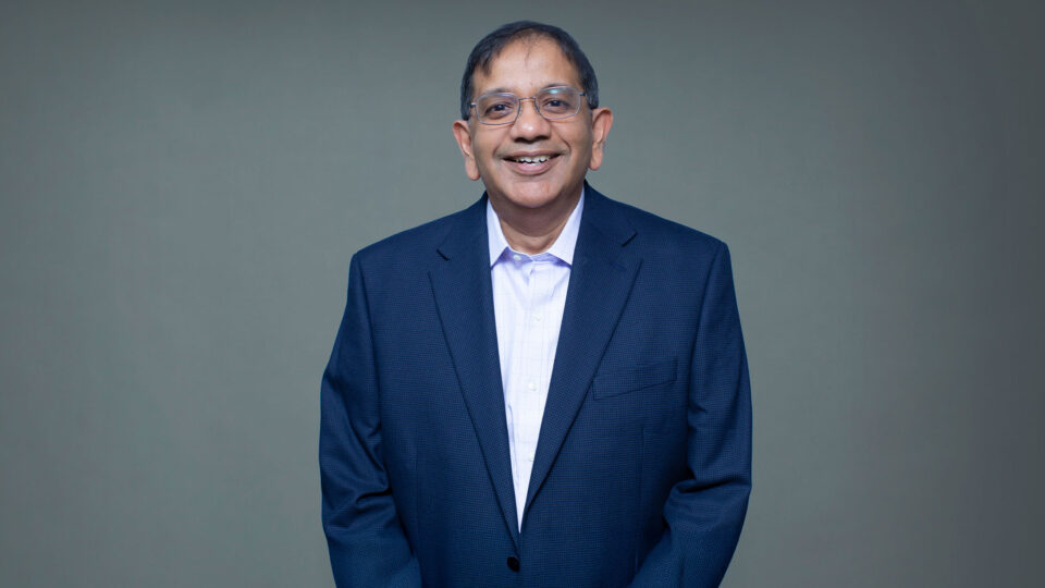 Dr. Maitra’s headshot